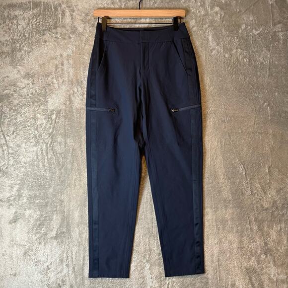 Athleta Wander Hybrid Navy Pants Size 4 Cargo‎ - Picture 1 of 8